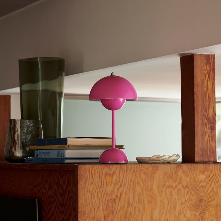 Bezprzewodowa lampa stołowa ze ściemniaczem dotykowym H29.5cm FLOWERPOT VP9 kwaśny róż