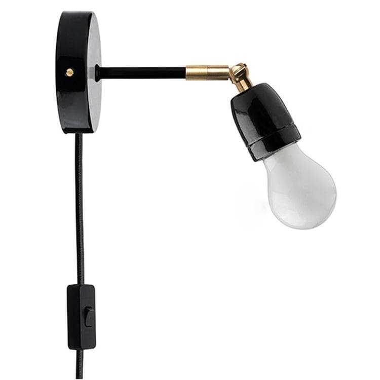 Lampa ścienna z gniazdem sieciowym i metalowym/porcelanowym przełącznikiem L22.8 PORCELANOWY PRZEŁĄCZNIK czarny i mosiadz