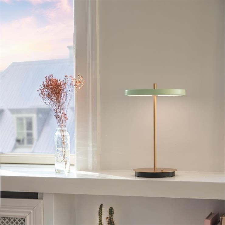 Bezprzewodowa lampa stołowa LED ze ściemniaczem i wtyczką USB Stal/PMMA Wys.30,6cm + ładowarka indukcyjna ASTERIA MOVE oliwkowa zielen