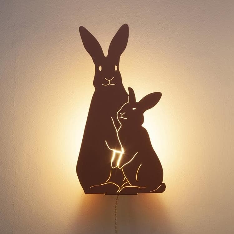 Lampa ścienna / lampa stołowa w kształcie wyciętego metalowego królika z gniazdem H40cm BUNNIES rózowy pudrowy