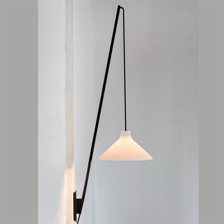 Lampa ścienna M w stali H100cm SEAM Bialy