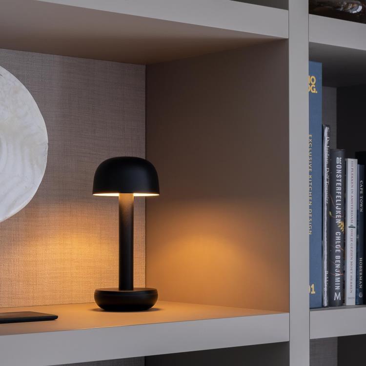 Bezprzewodowa zewnętrzna lampa stołowa LED H21.2cm TWO Czarny