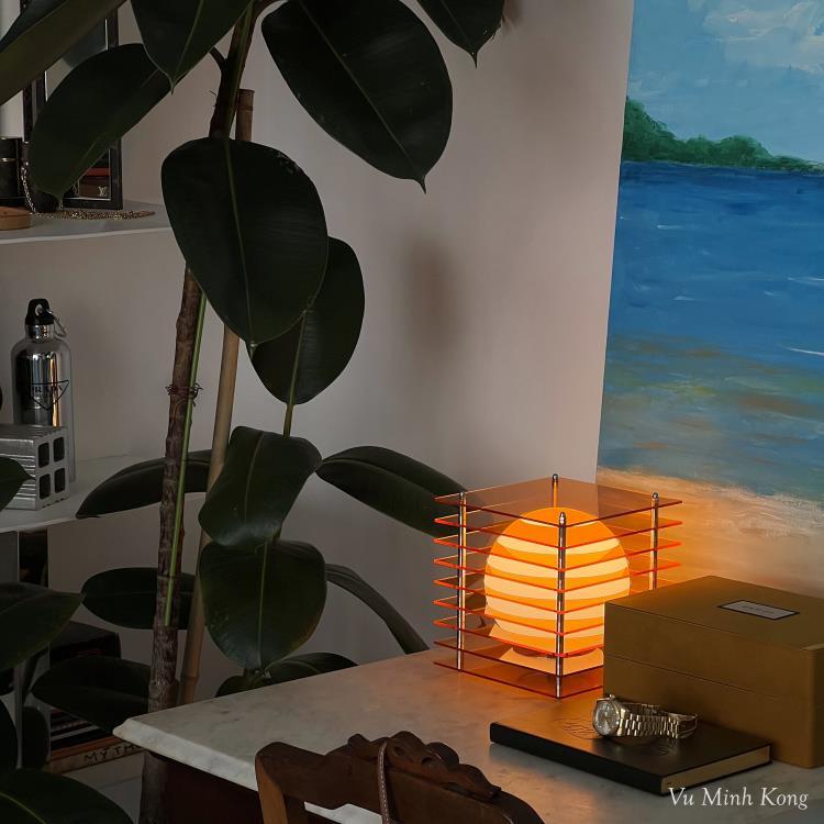 Akrylowa lampa stołowa LED H18cm LOP SMALL SQUARE Pomaranczowy