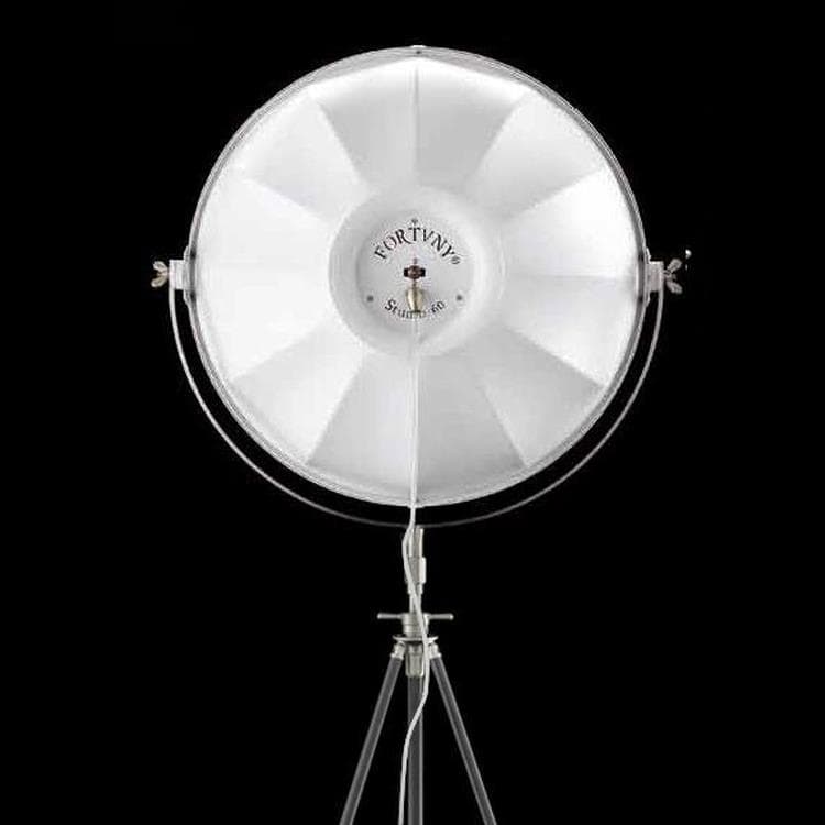 Tripod Floor Lamp H210cm STUDIO 76 bialy reflektor chrom