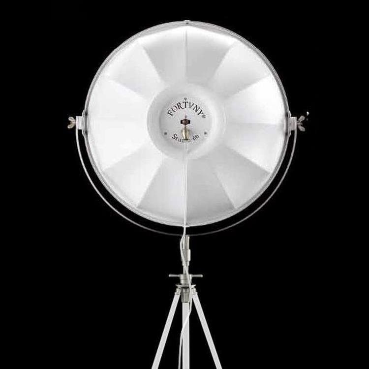 Tripod Floor Lamp H210cm STUDIO 76 bialy reflektor czarny